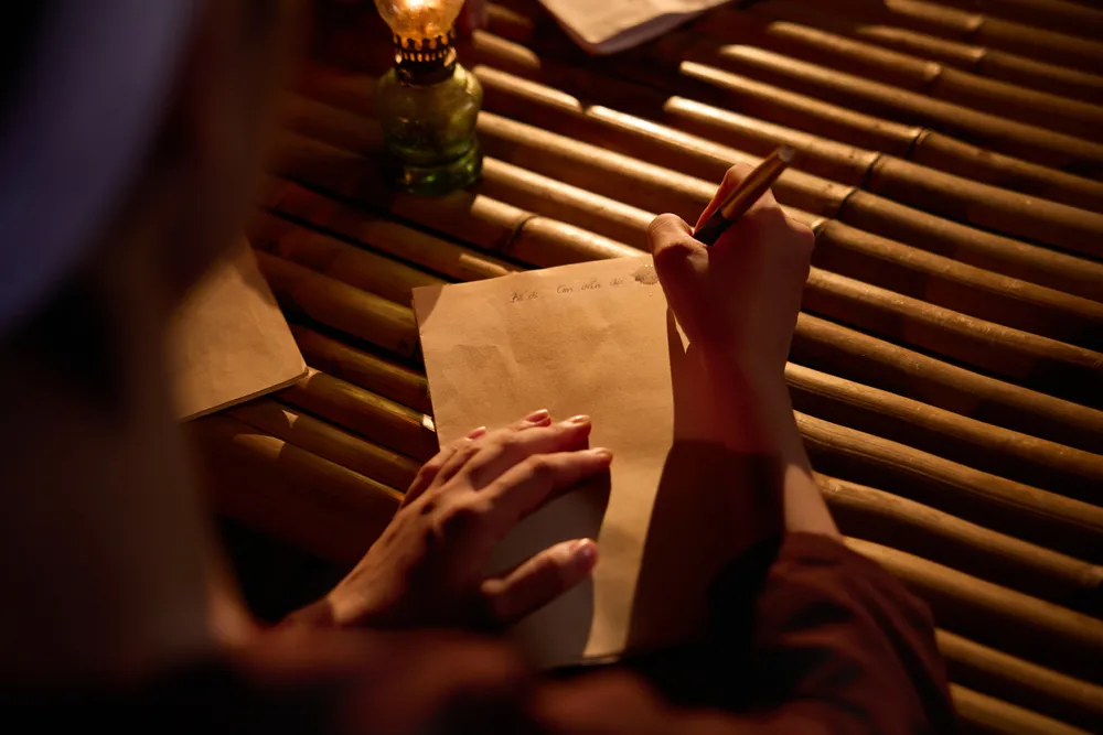 Chạm tới tim khán giả qua phim ca nhạc "Lá thư gửi tương lai"