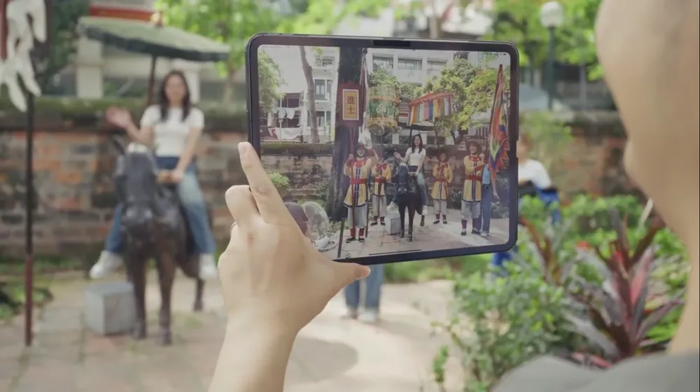 Sản phẩm “Trải nghiệm di sản số Việt Nam Diệu Sử” tại Văn Miếu- Quốc Tử Giám