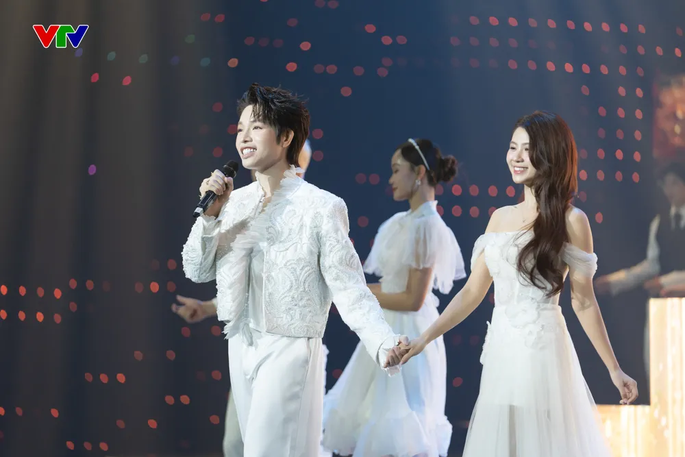 Bản sao của Bản sao của HUG00571_1.jpg