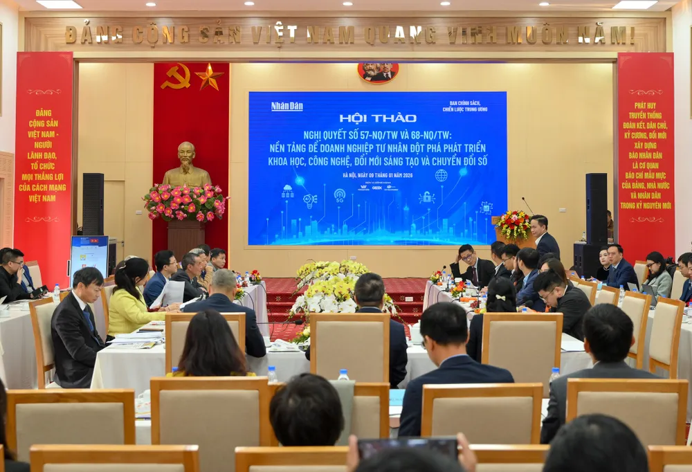 Hội thảo nhằm tháo gỡ điểm nghẽn, tạo nền tảng hạ tầng để doanh nghiệp tư nhân phát triển