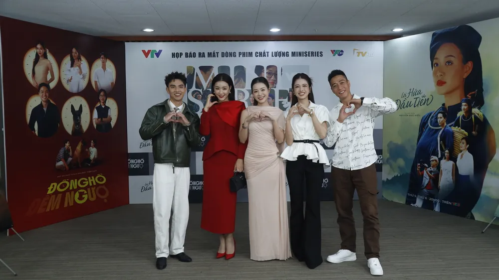 Các nghệ sĩ có mặt trong buổi ra mắt dòng phim miniseries 