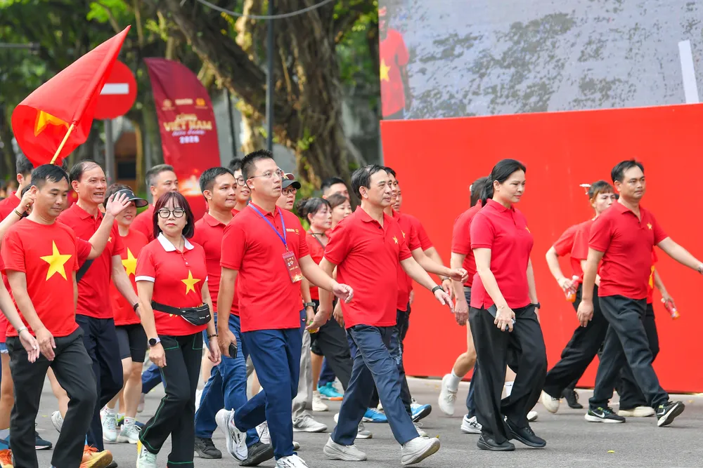 10 ty buoc chan-7726.jpg