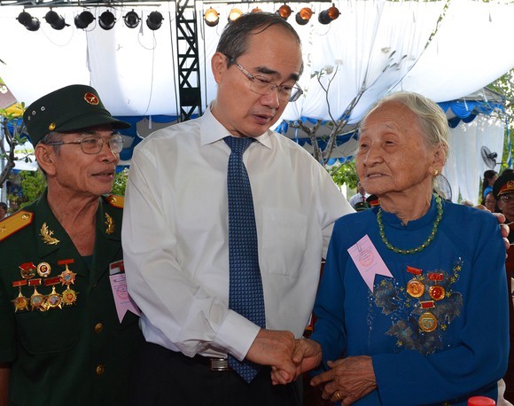 阮善仁書記問候出席代表。