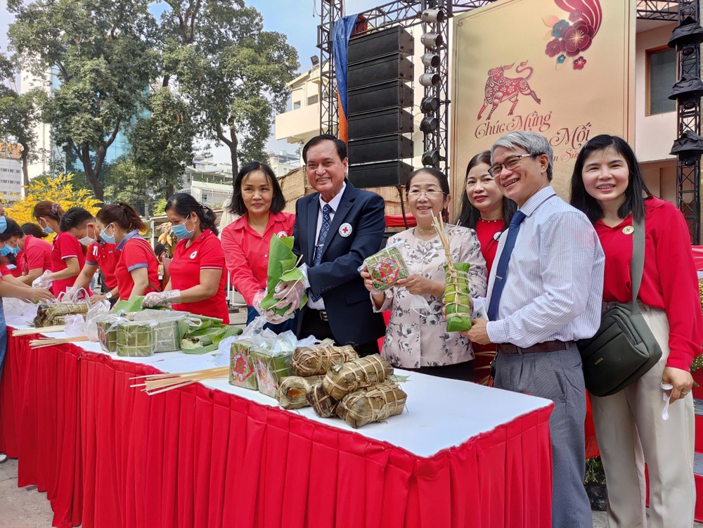 市紅十字會舉行“春季情義” ảnh 1