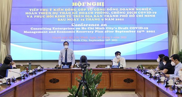 市人委會主席潘文邁主持會議。