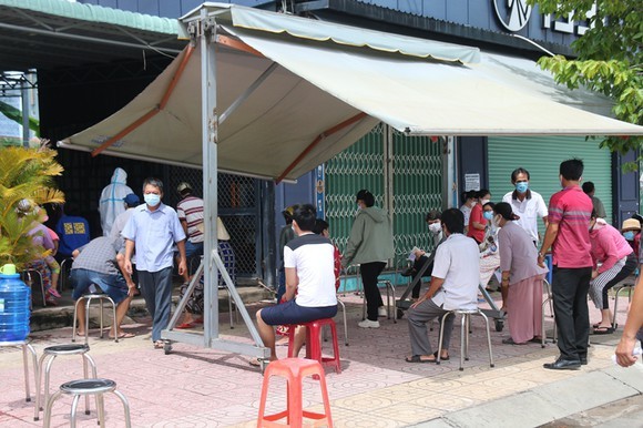 九龍江平原多地的社區病例不斷增加。