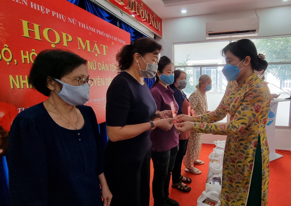 市婦聯會舉辦華人婦女聚會