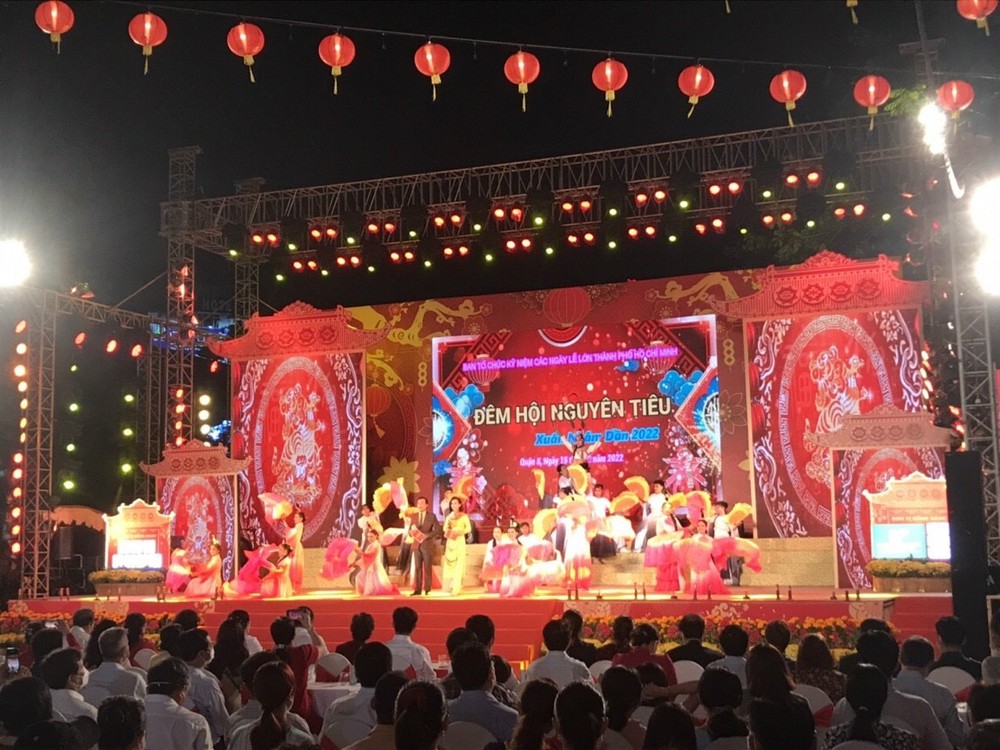 壬寅年元宵盛會氣氛沸騰 ảnh 1