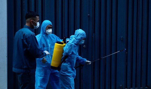 全國今日新增 8萬3376 例確診