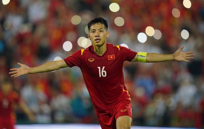 雄勇慶祝進球（圖源：互聯網）