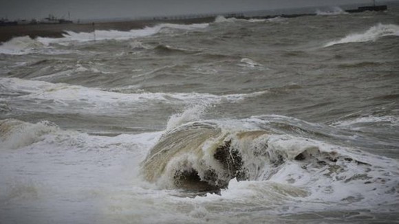 馬鞍颱風即將進入東海