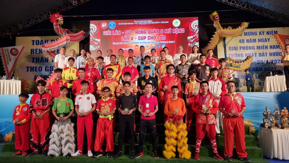 第五郡-堤岸龙狮锦标赛开幕