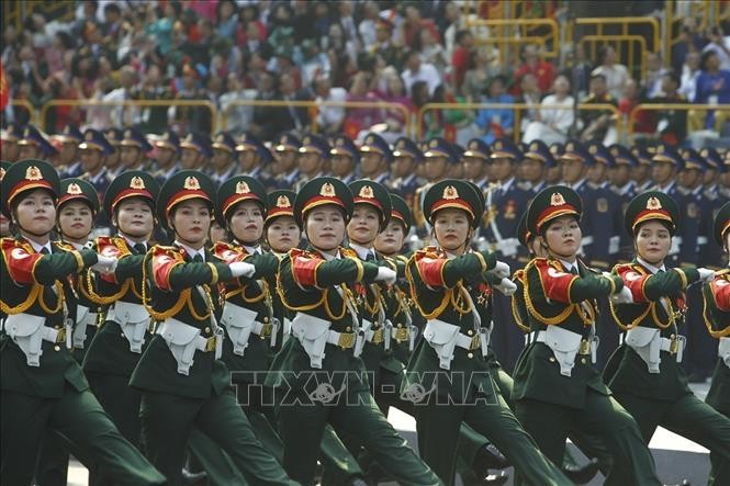 vna_potal_le_dieu_binh_dieu_hanh_ky_niem_50_nam_ngay_giai_phong_mien_nam_thong_nhat_dat_nuoc__stand (7).jpg