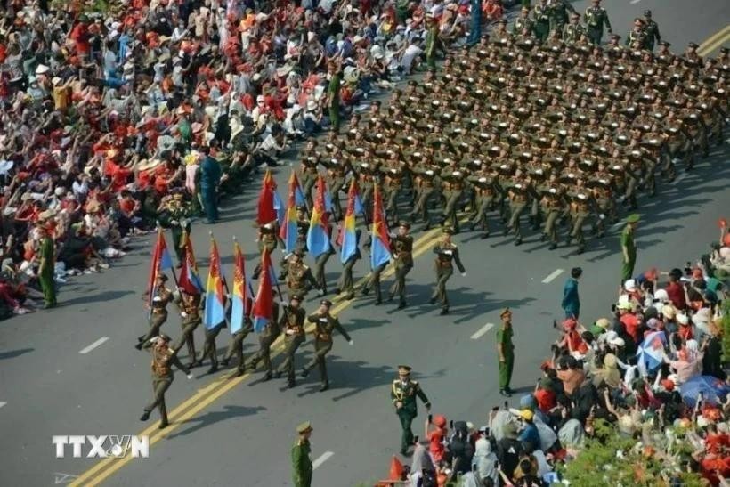 纪念越南南方解放、国家统一50周年庆典场景。图自越通社