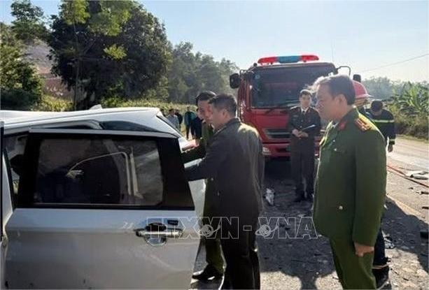 涼山省公安赴事故现场指导调查处置工作。