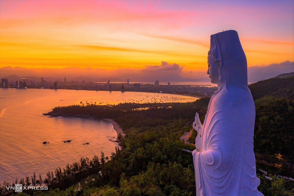 岘港市拥有许多著名旅游景点。