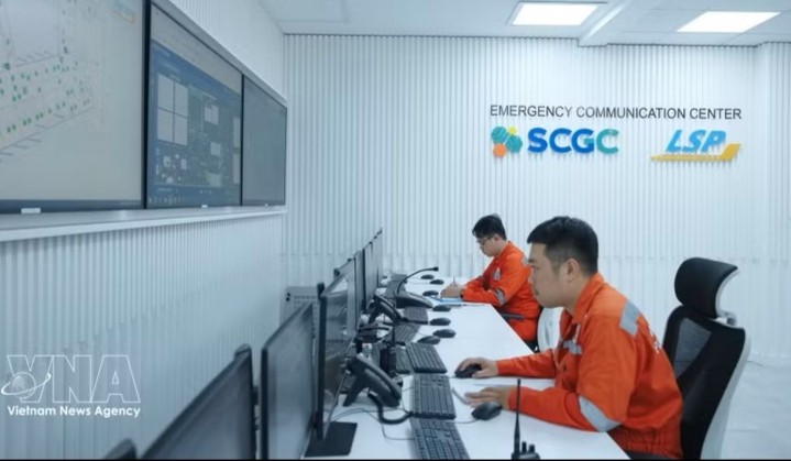 龙山石化有限责任公司龙山石化联合体的全天候应急响应监测和协调中心。图：越通社