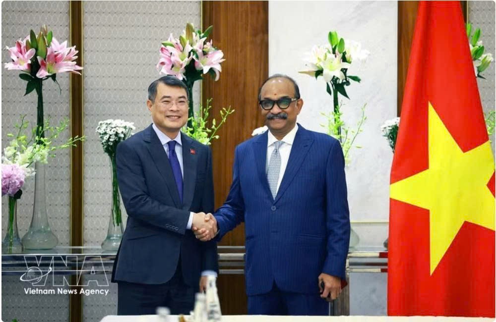 政府总理黎明兴会见印度GMR集团主席格兰德希·马利卡朱纳·劳。图自越通社 