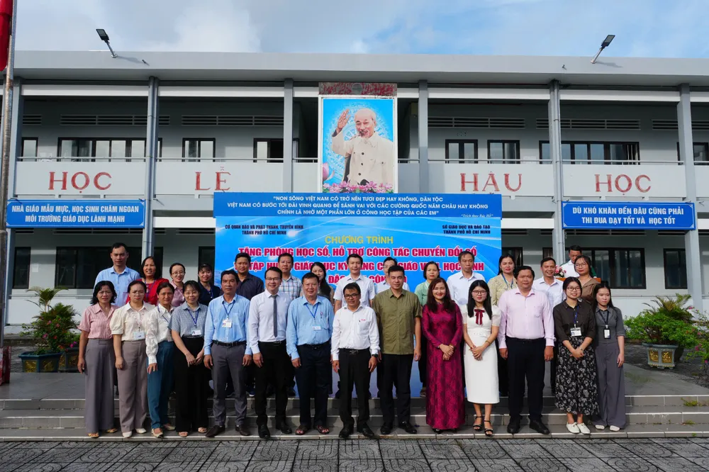con dao 5.jpg