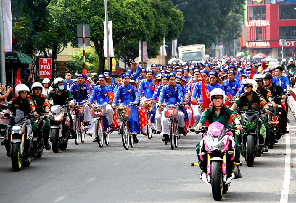 100 cặp đôi tham gia lễ cưới tập thể trong ngày Quốc khánh 2-9 ảnh 7