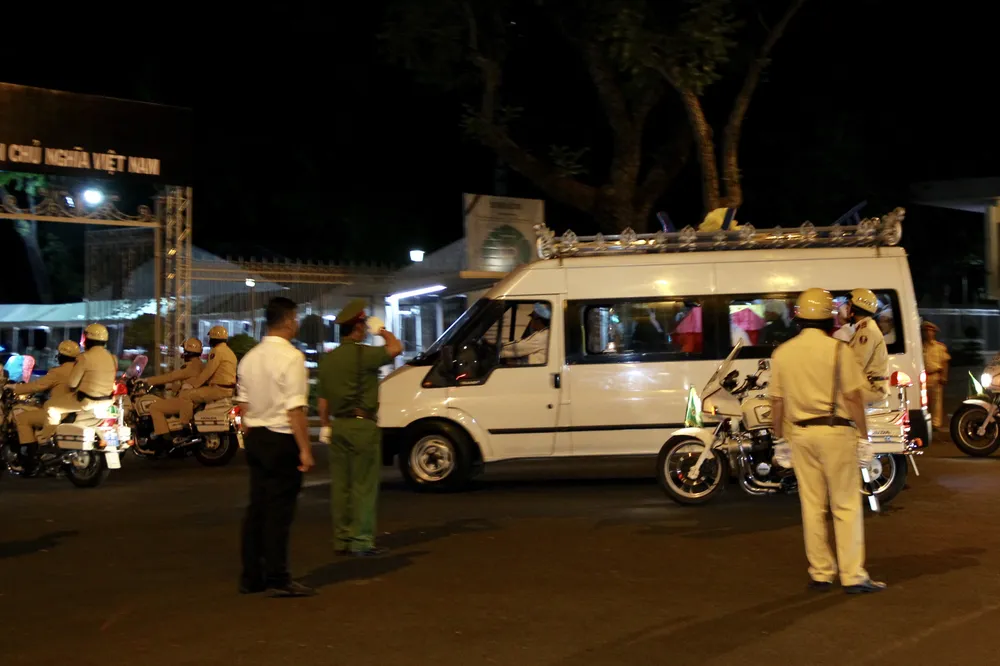 Người dân “Đất thép thành đồng” tiễn biệt bác Sáu Khải ảnh 12