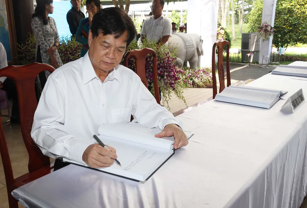 Để lại trên đời bao tiếng thơm​ ảnh 5