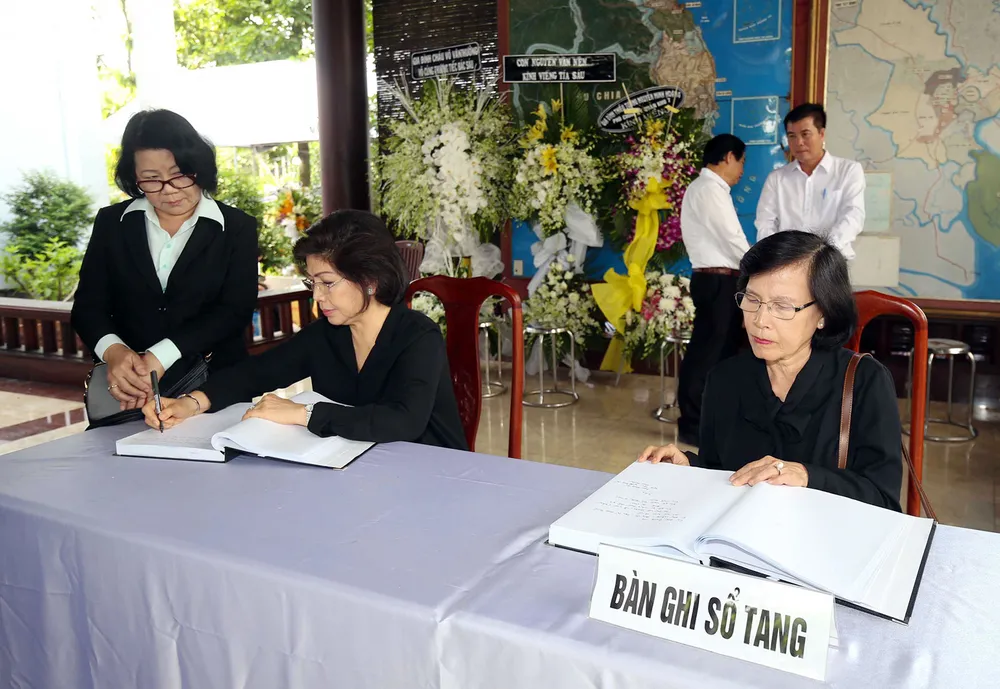 Để lại trên đời bao tiếng thơm​ ảnh 3