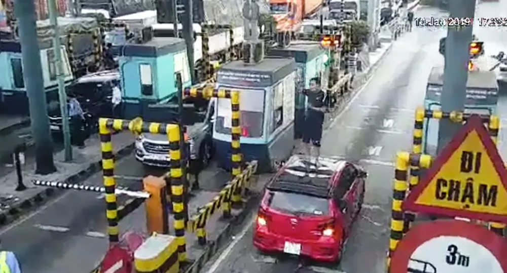 Xử lý dứt điểm tình trạng gây rối tại Trạm thu phí BOT An Sương – An Lạc trước 31-1 ảnh 2