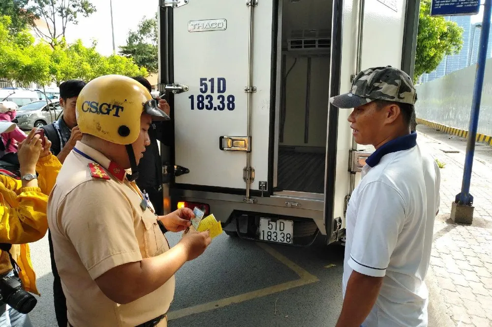 Tổng kiểm soát phương tiện ở TPHCM: Tránh “đầu voi đuôi chuột“ ảnh 5