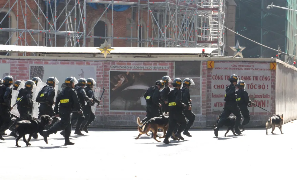 Hơn 4.000 người tham gia diễn tập chống khủng bố ở TPHCM ảnh 9