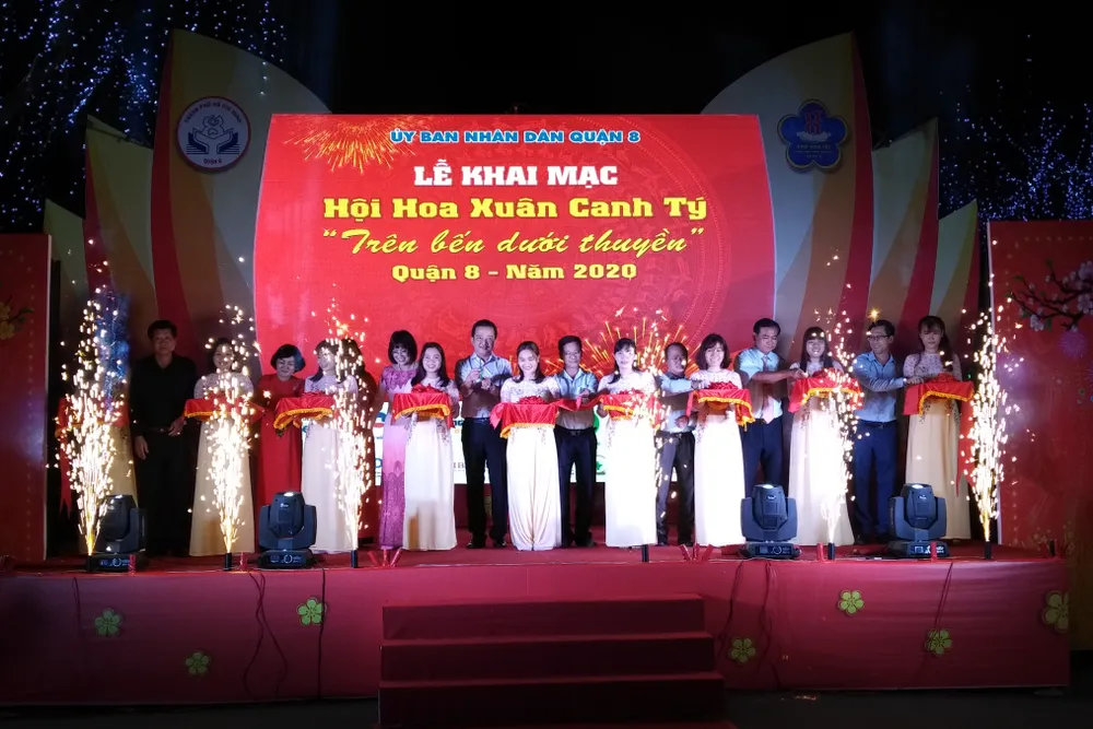 Gần 600 nhà vườn, nghệ nhân tham gia Hội hoa xuân “Trên bến dưới thuyền” ảnh 1