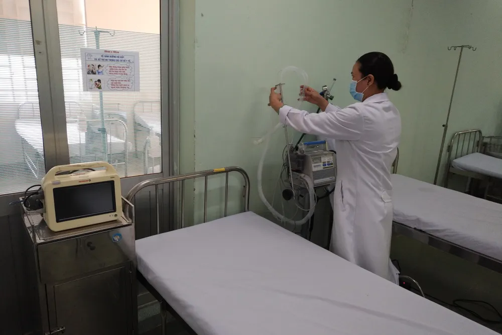 Quận Bình Tân kiểm soát chặt chẽ hơn 500 người nước ngoài đến cư trú, làm việc từ ngày 20-1 ảnh 1