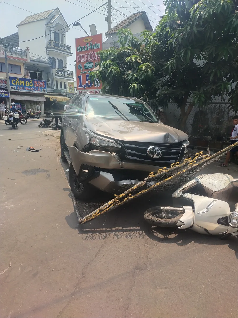 tai nan giao thong an tai huyen Chau Phu, An Giang trua ngay 3-4 (6).jpg