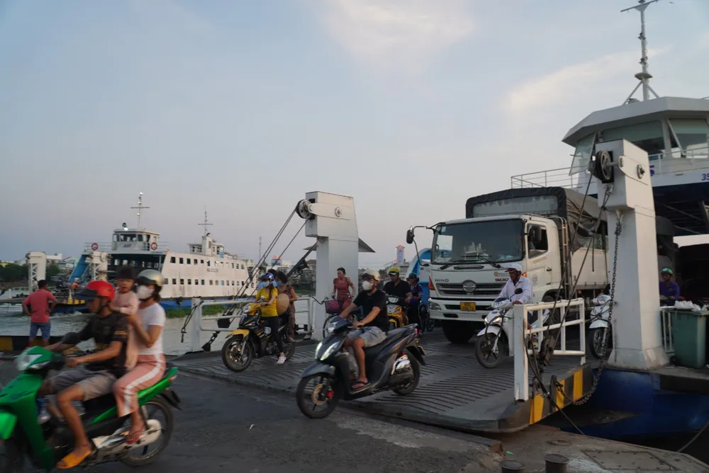 Phà Châu Giang nối đôi bờ sông Hậu sẽ chính thức dừng hoạt động từ ngày 5-5.jpg