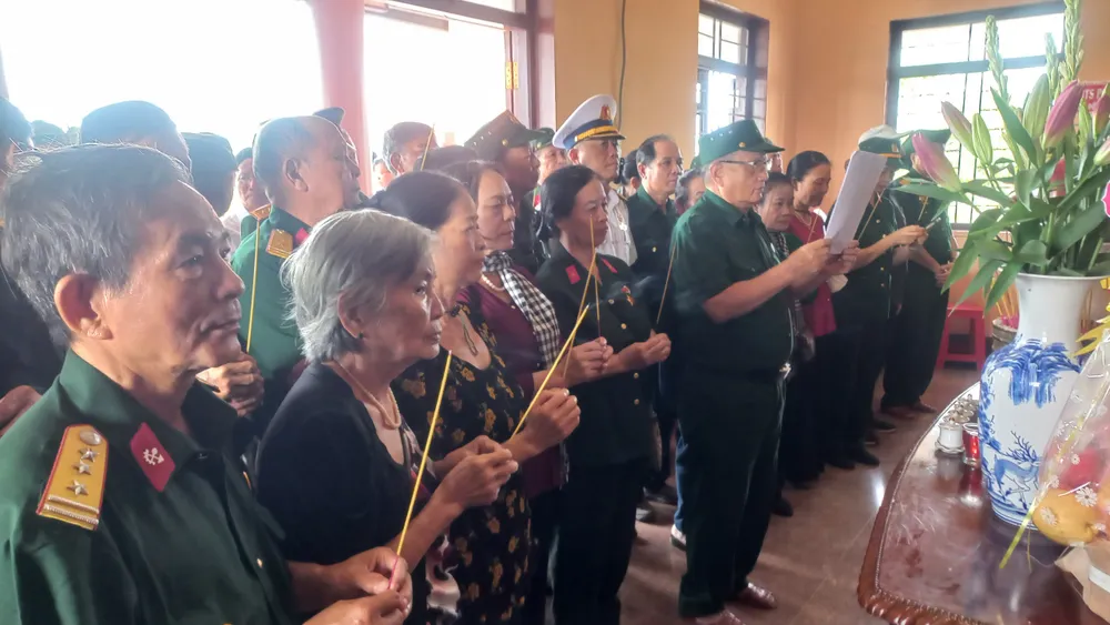 ảnh 6- Chính quyền, người dân, cán bộ Trung đoàn 88 tổ chức giỗ tập thể cho các anh hùng liệt sĩ TD988 vào ngày 27-7-2024.jpg