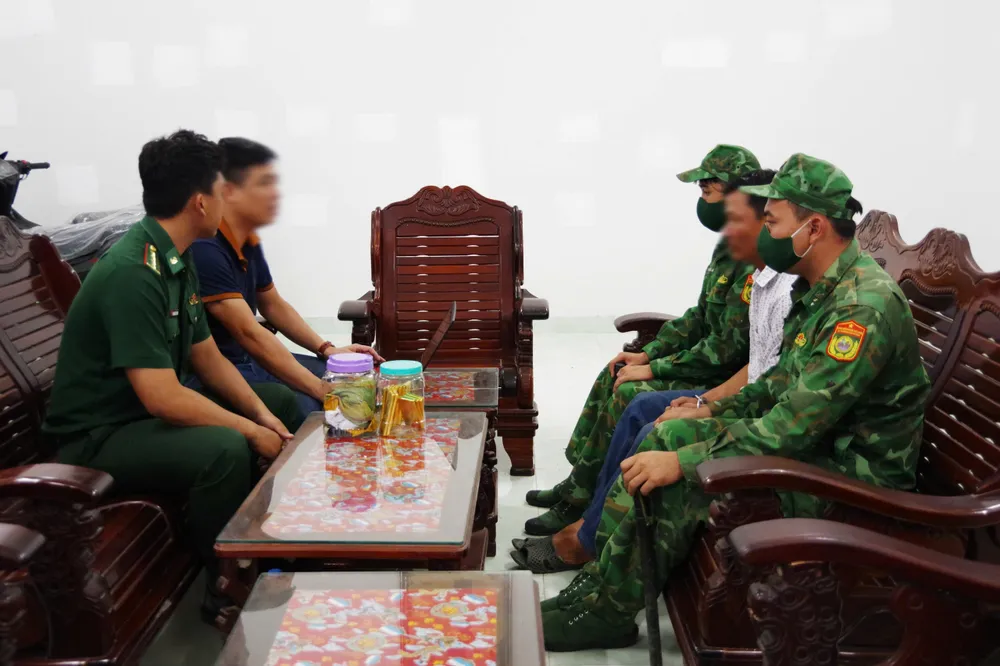 3. Cơ quan chức năng làm việc với đối tượng liên quan vụ việc.jpg