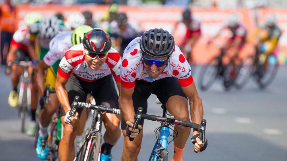 Cúp Truyền hình TPHCM 2018: Ngoại binh Loic “phát pháo” khiến 40 tay đua rơi đài ảnh 1