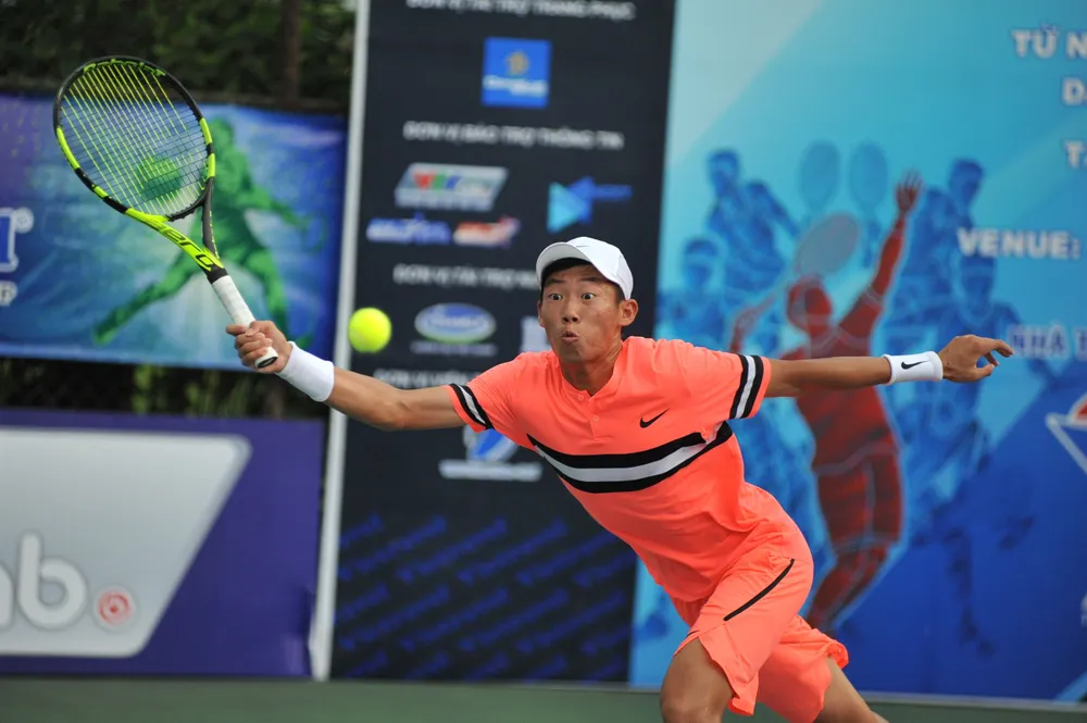 Lý Hoàng Nam vuột ngôi vương trước tay vợt 16 tuổi ảnh 1