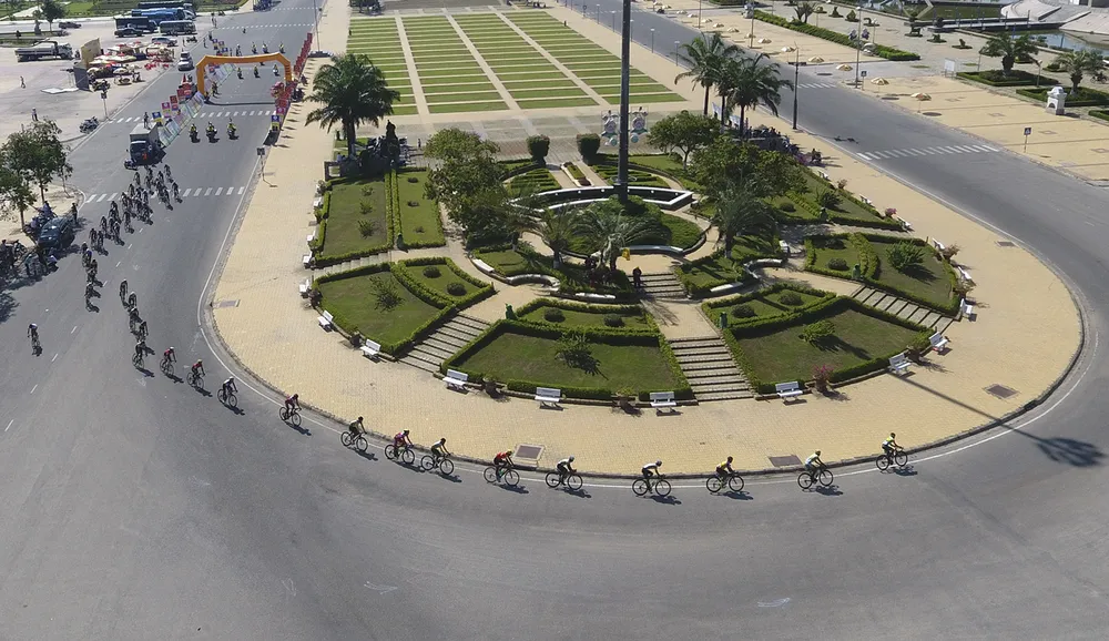 “Anh Ba” Nguyễn Thành Tâm ra oai ảnh 2