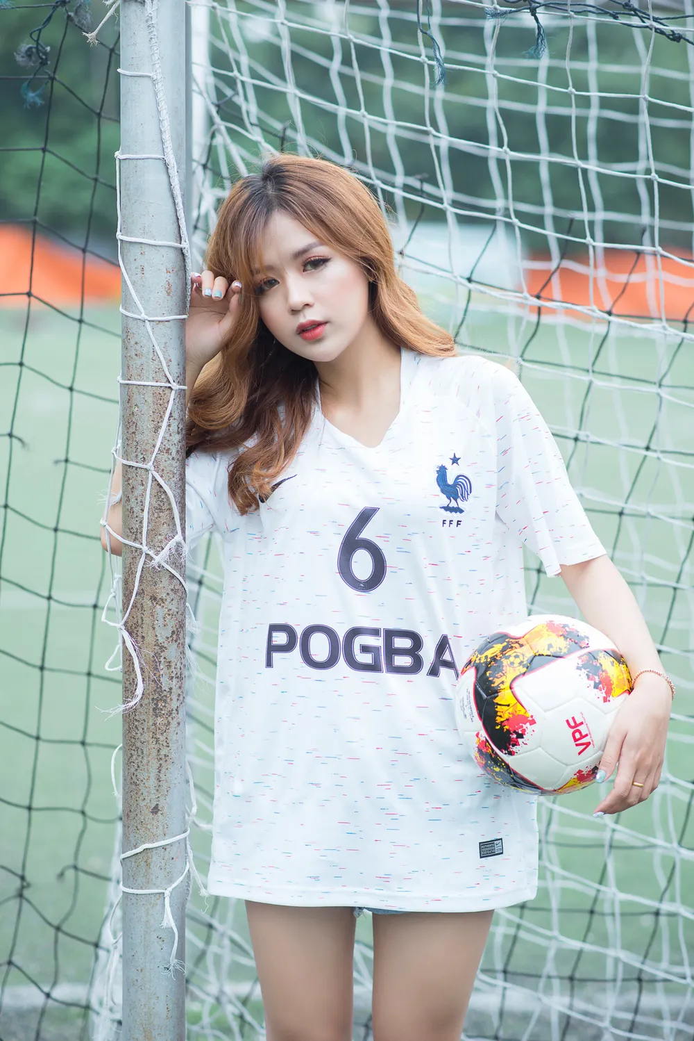 Hot girl Việt nói gì trước thềm “đại chiến” Pháp - Argentina ảnh 4