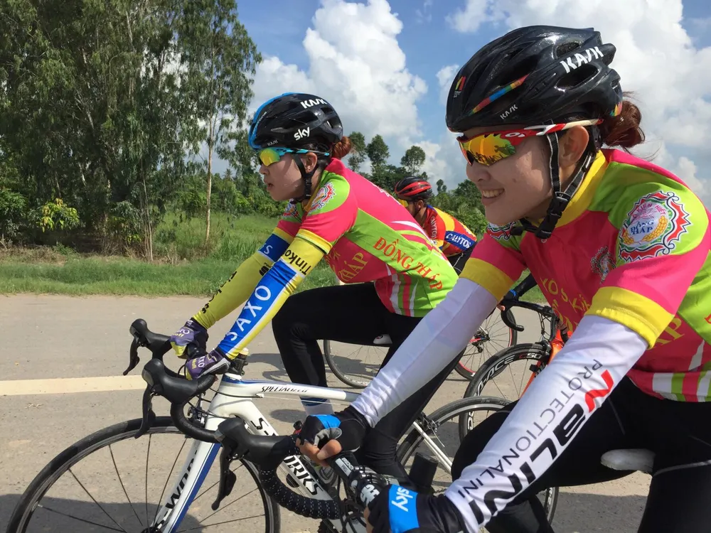 Hai chị em “hot girl” xe đạp Phạm Nhung, Phạm Loan trở lại thi đấu ảnh 1