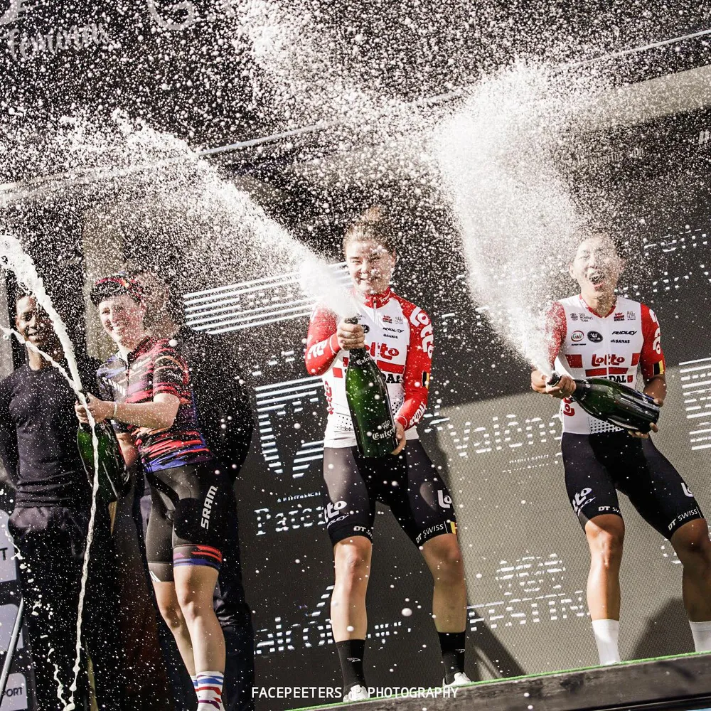 Nguyễn Thị Thật về hạng ba giải xe đạp tại Tây Ban Nha trong lần đầu khoác áo CLB nước ngoài ảnh 1