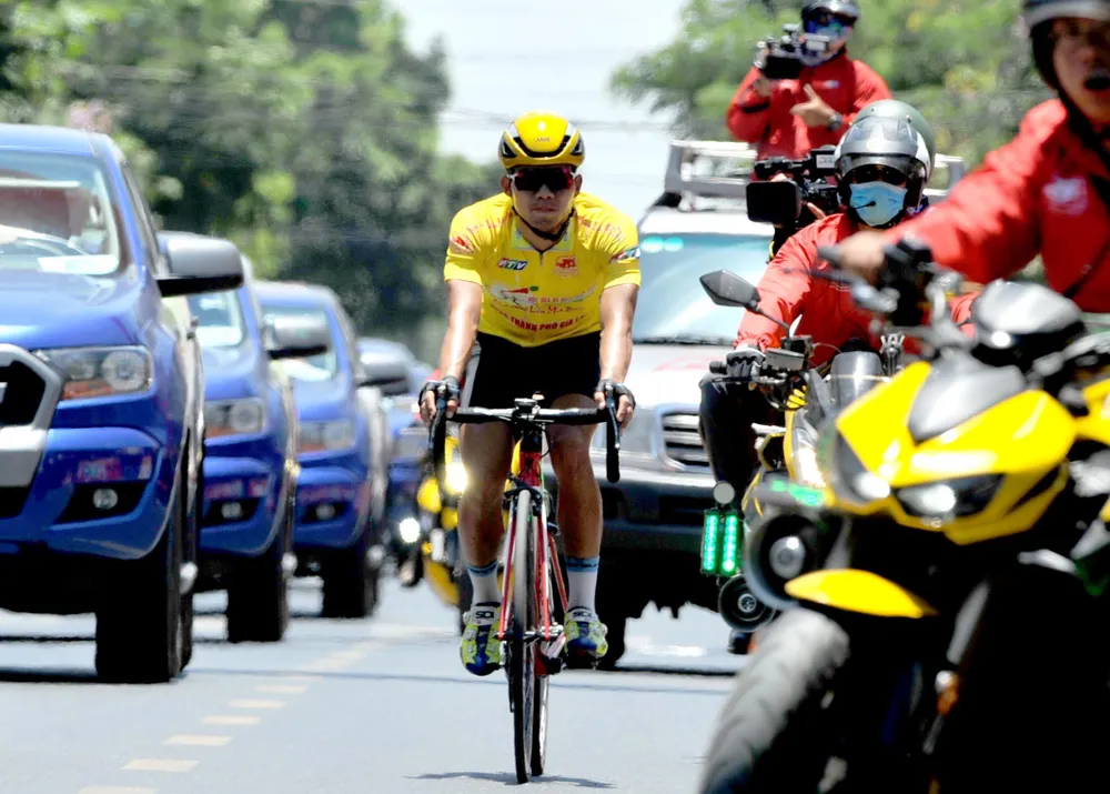 Cúp xe đạp Truyền hình: Nguyễn Thành Tâm chiến thắng trong gang tấc ảnh 2