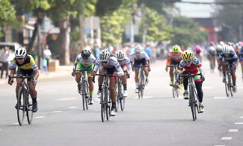 Pha nước rút cuối cùng tại đích đến. 