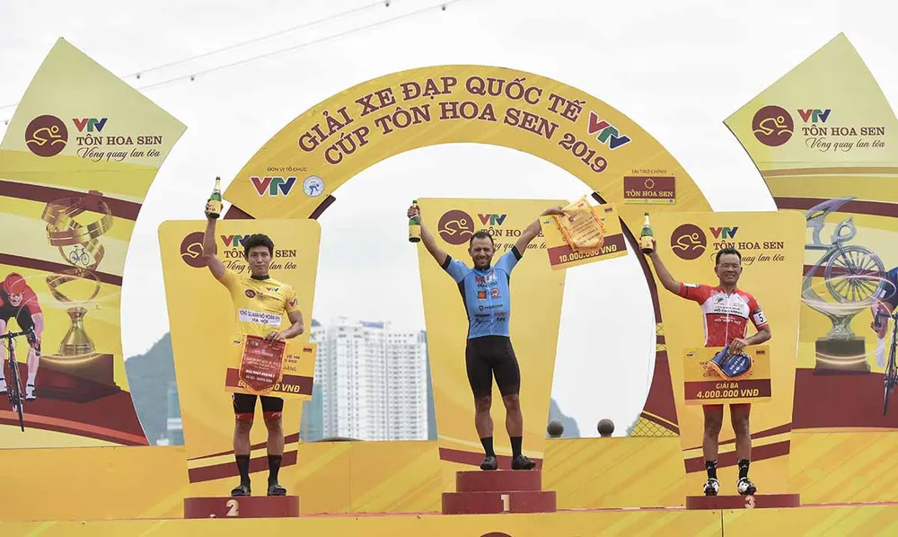 Giải xe đạp quốc tế VTV Cúp: Cú đẩy xe chiến thắng tuyệt vời của Jordan Parra ảnh 2