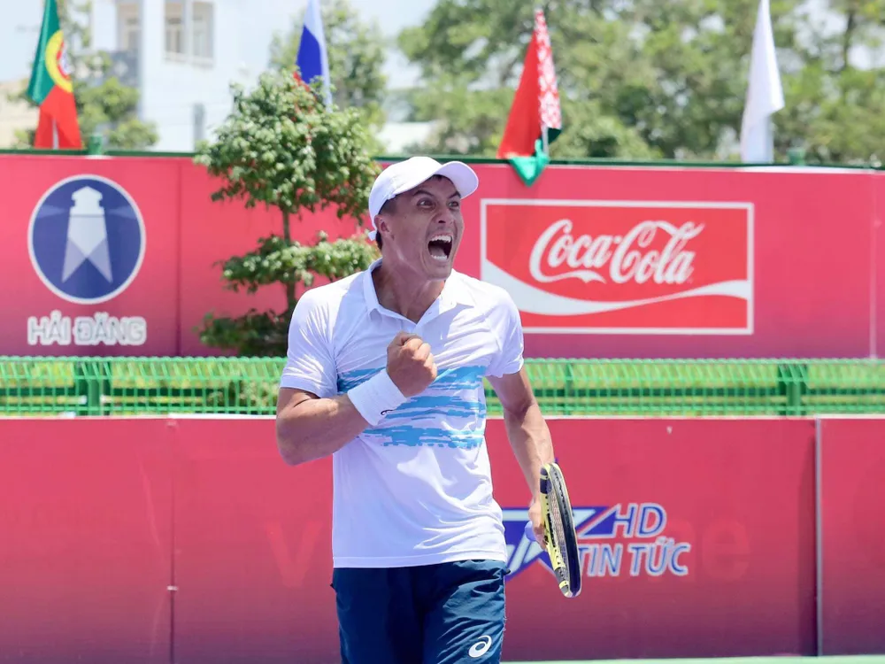 Lý Hoàng Nam thẳng tiến vào tứ kết giải quần vợt ITF World Tour ảnh 2