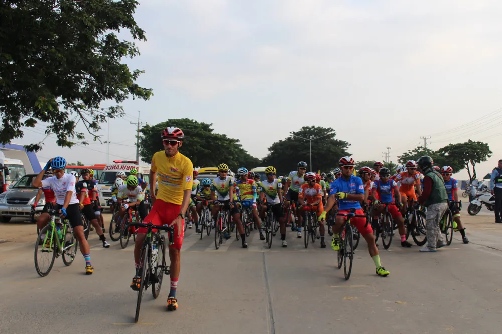 Giải xe đạp VOH: Nguyễn Thanh Hiền lần đầu tiên thắng chặng ảnh 2