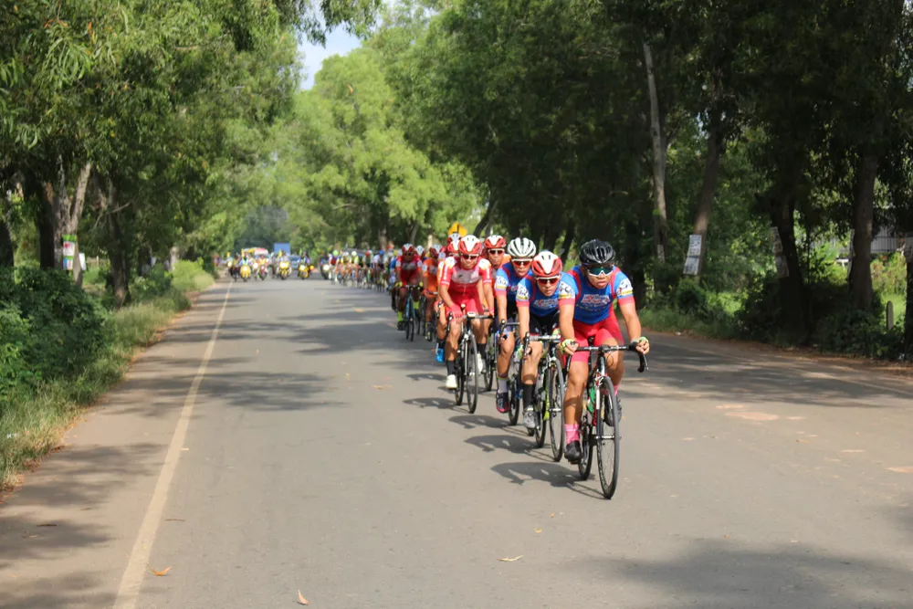 Giải xe đạp VOH: Nguyễn Thanh Hiền lần đầu tiên thắng chặng ảnh 1