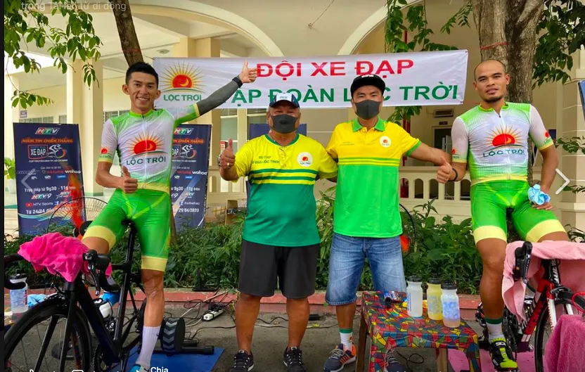 Hai tay đua Tập đoàn Lộc Trời về nhất chặng hôm nay. 
