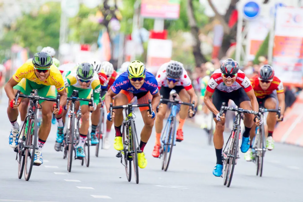 Cuộc đua xe đạp Cúp Truyền hình được tổ chức trở lại. 